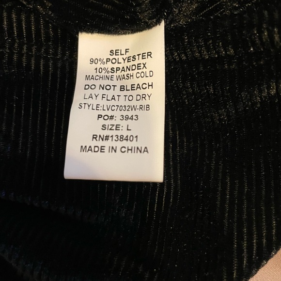 NWOT Vada Winter Black Ribbed Velvet Sz L - Picture 4 of 6